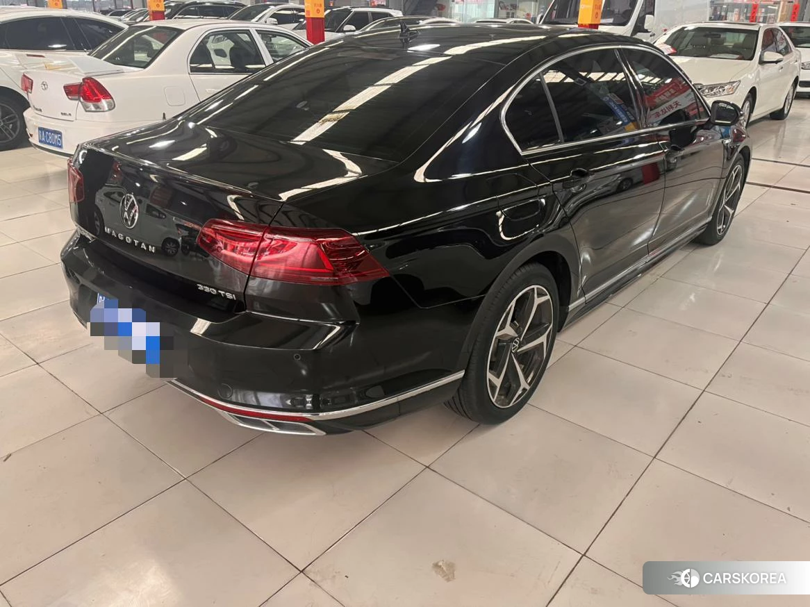 Volkswagen Magotan 2024 Черный из Китая, фото 5