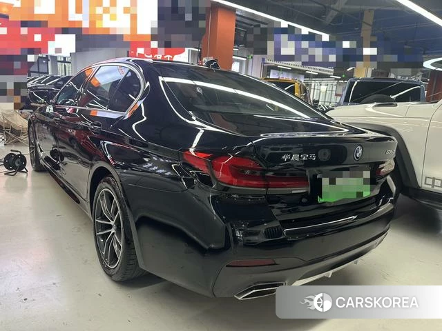 BMW 5 series PHEV 2021 Черный из Китая, фото 5