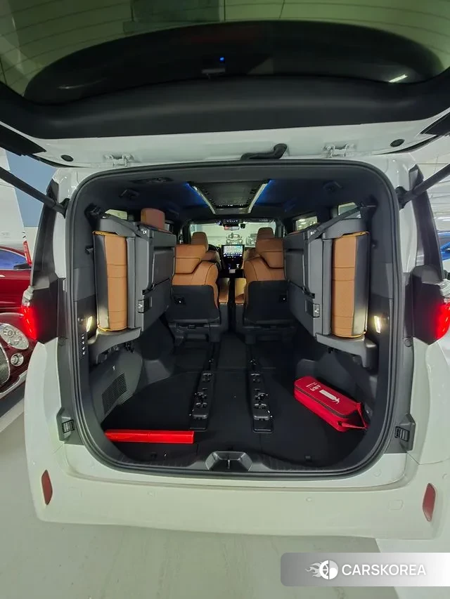 Toyota Alphard 4th Generation 2024 Белый из Кореи, фото 5