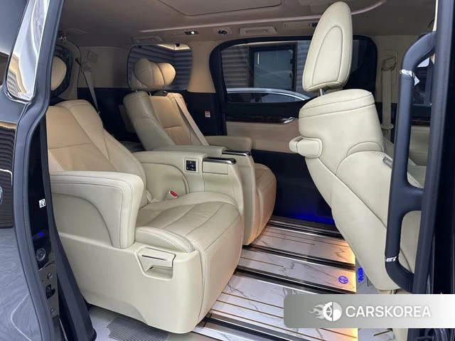 Toyota Elfa 2023 Черный из Китая, фото 5