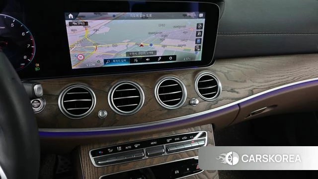 Mercedes-Benz E-Class W213 2022 Белый из Кореи, фото 5