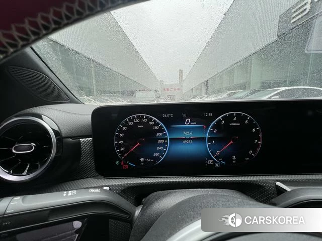 Mercedes-Benz Class A 2021 Красный из Китая, фото 5