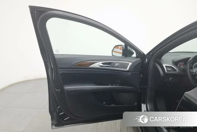 Lincoln MKZ 2018 Черный из Китая, фото 5