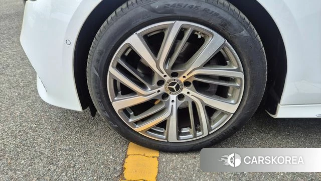 Mercedes-Benz E-Class W214 2024 Белый из Кореи, фото 5