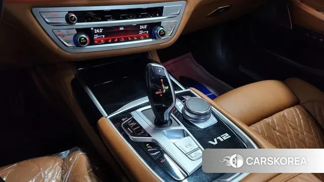 BMW 7 Series (G11) 2022 Белый из Кореи, фото 5