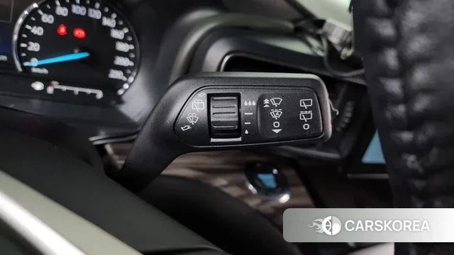 Ford Explorer 6th Generation 2022 Белый из Кореи, фото 5