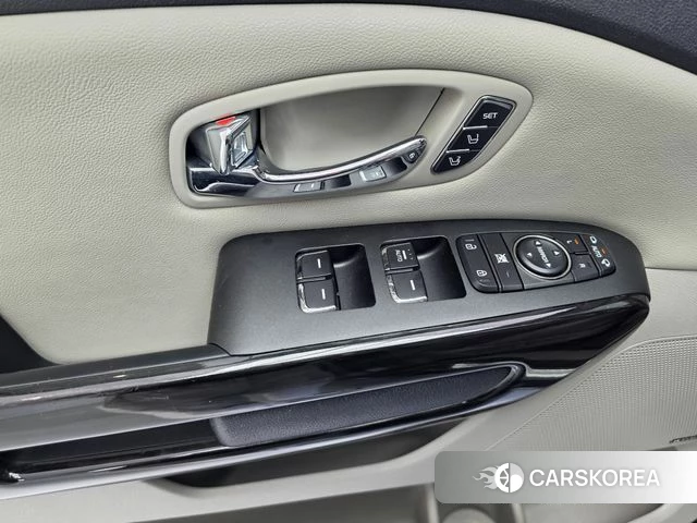 Kia The New Carnival 2019 Серый из Кореи, фото 5