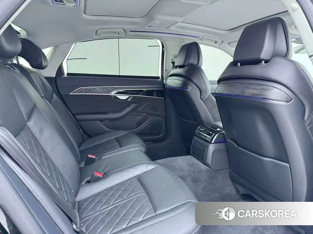 Audi A8 2021 Черный из Китая, фото 5