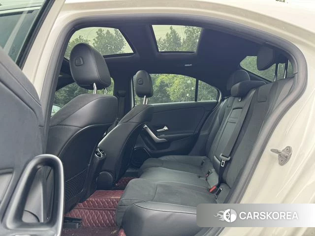 Mercedes-Benz Class A 2021 Белый из Китая, фото 5