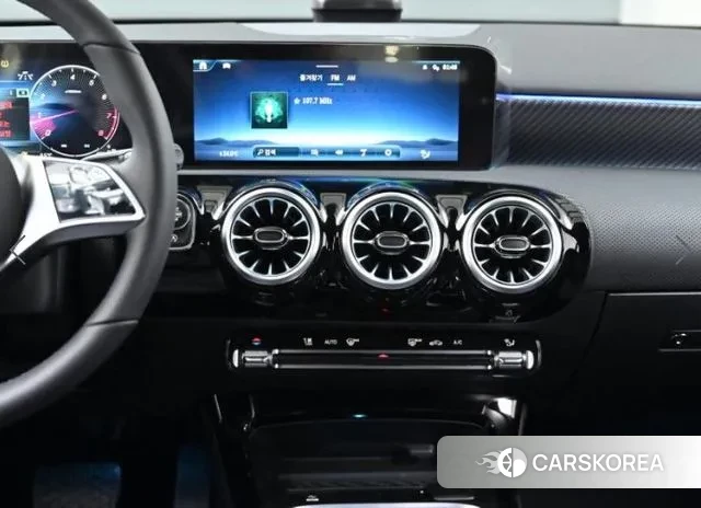 Mercedes-Benz A-Class W177 2025 Белый из Кореи, фото 5