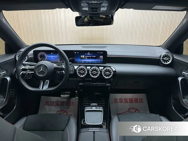 Mercedes-Benz CLA (import) 2025 Серебристо-серый из Китая, фото 5