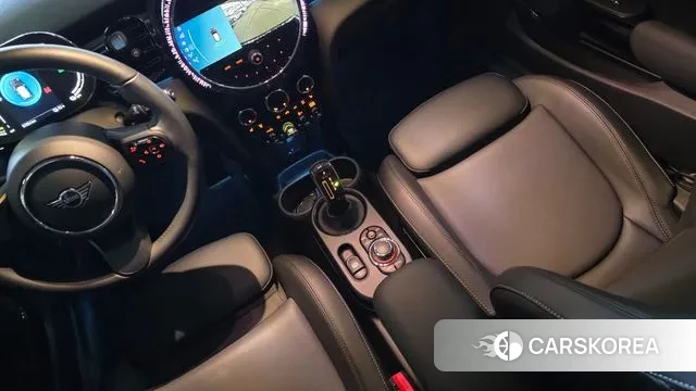 Mini Cooper Electric 2022 Черный из Кореи, фото 5