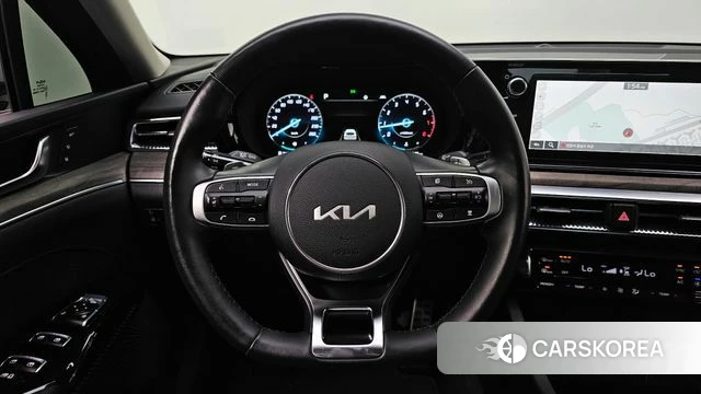 Kia K5 3rd generation 2023 Серый из Кореи, фото 5