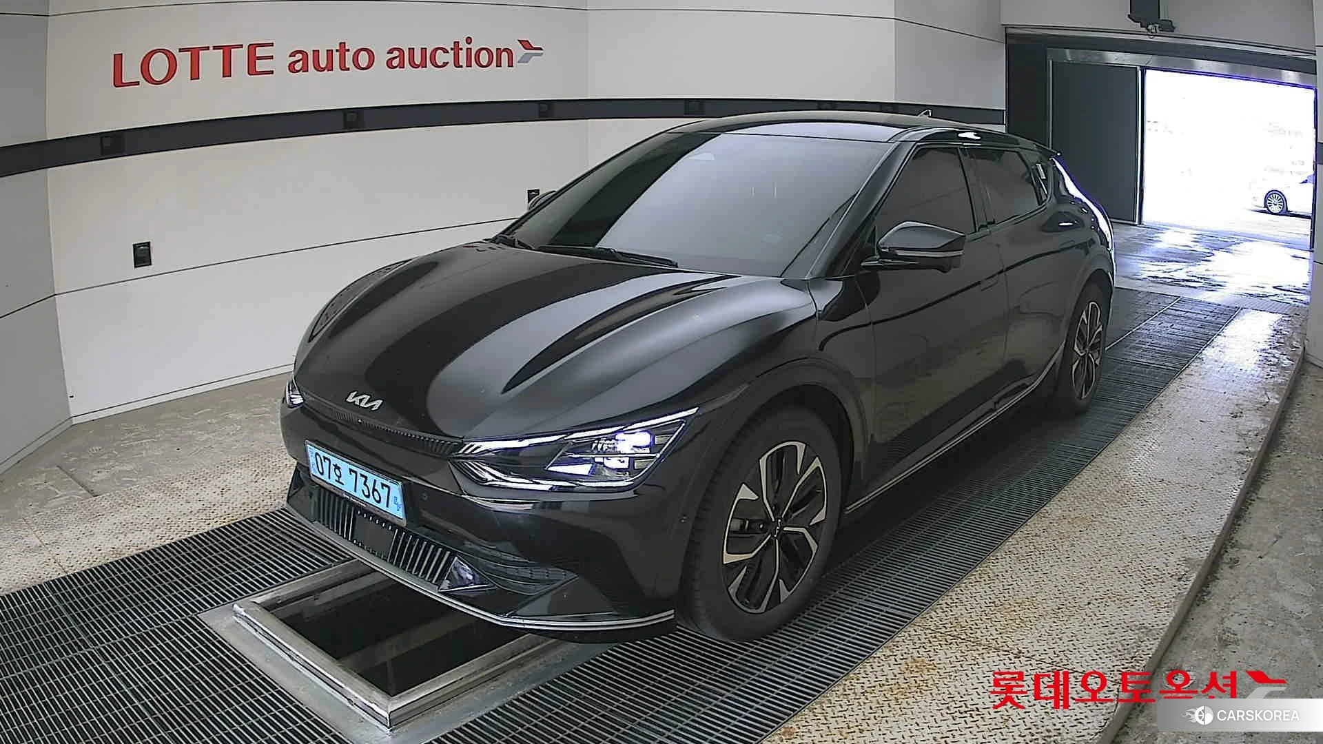 Kia EV6 2022 Черный из Кореи, фото 5
