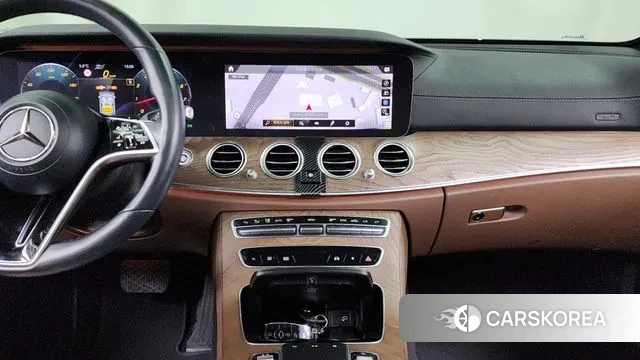 Mercedes-Benz E-Class W213 2020 Белый из Кореи, фото 5