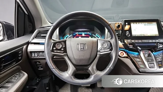 Honda Odyssey 2021 Белый из Кореи, фото 5