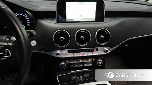 Kia Stinger 2018 Синий из Кореи, фото 5