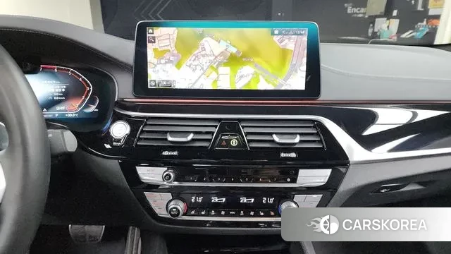 BMW 5 Series (G30) 2020 Белый из Кореи, фото 5