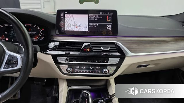 BMW 5 Series (G30) 2020 Черный из Кореи, фото 5