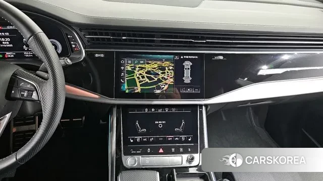 Audi Q8 (4M) 2020 Серебристо-серый из Кореи, фото 5