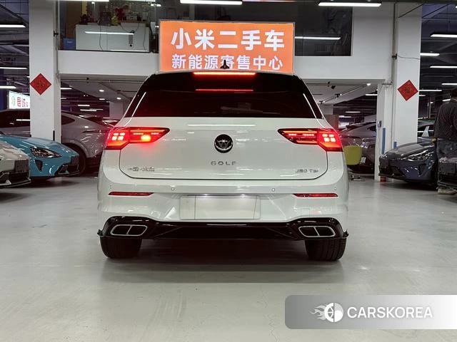 Volkswagen Golf 2022 Белый из Китая, фото 5