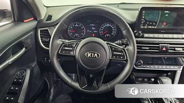 Kia Seltos 2021 Белый из Кореи, фото 5