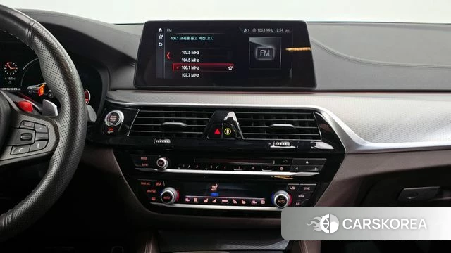 BMW 5 Series (G30) 2018 Черный из Кореи, фото 5