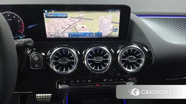 Mercedes-Benz GLA - Class H247 2025 Черный из Кореи, фото 5