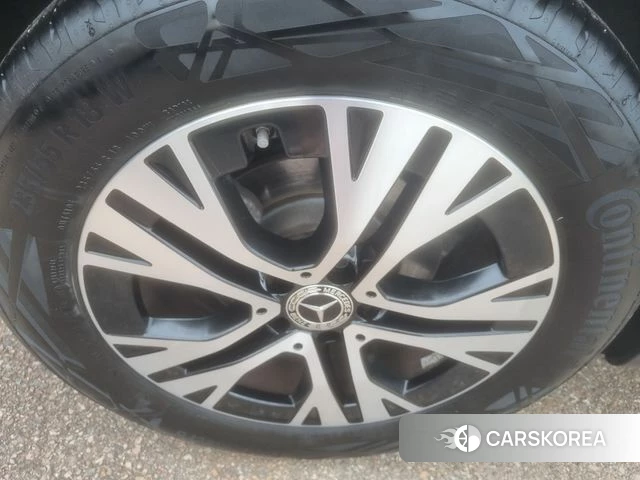 Mercedes-Benz GLB-Class X247 2024 Белый из Кореи, фото 5