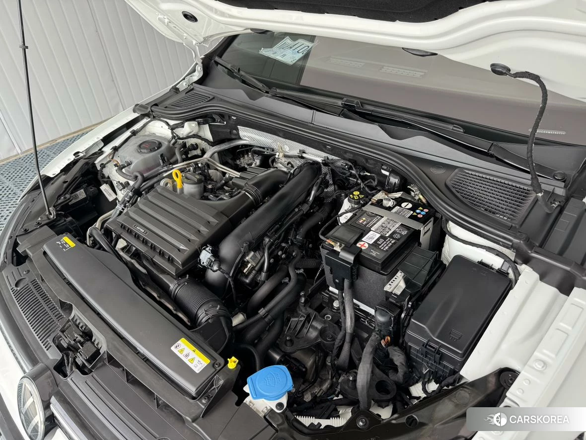 Volkswagen Golf 2020 Белый из Китая, фото 5