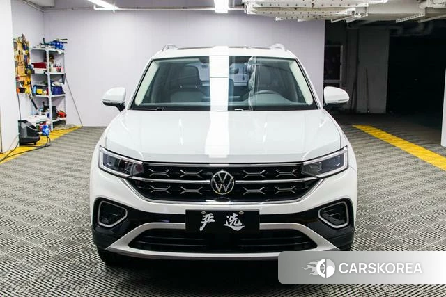 Volkswagen Tanyue 2023 Белый из Китая, фото 5