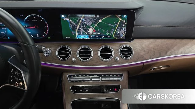 Mercedes-Benz E-Class W213 2021 Черный из Кореи, фото 5