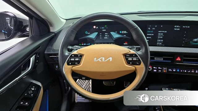 Kia EV6 2023 Черный из Кореи, фото 5