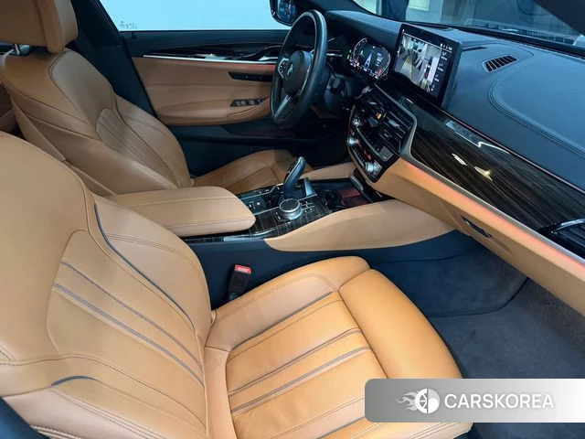 BMW 5 Series (G30) 2021 Черный из Кореи, фото 5