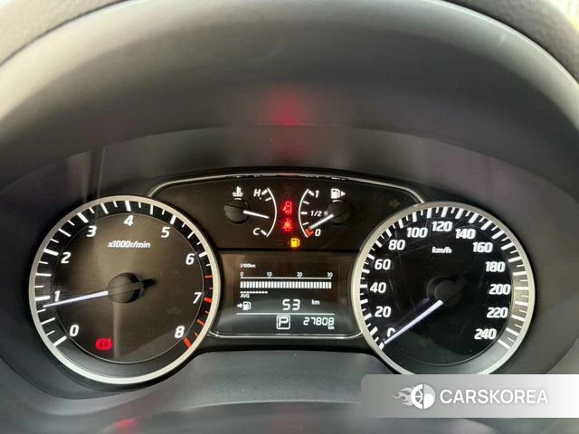 Nissan Xuan Yi 2022 Темно-серый из Китая, фото 5