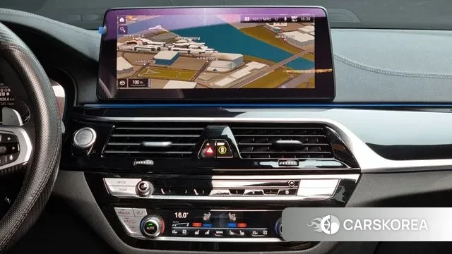 BMW 5 Series (G30) 2021 Белый из Кореи, фото 5