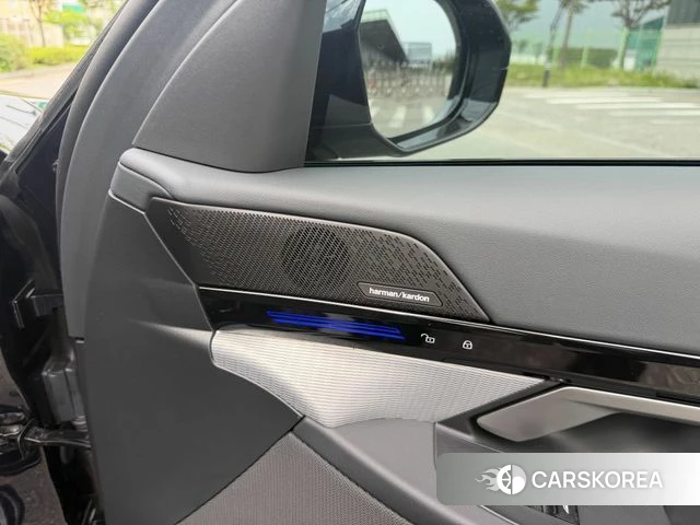 BMW 5 Series (G60) 2024 Черный из Кореи, фото 5