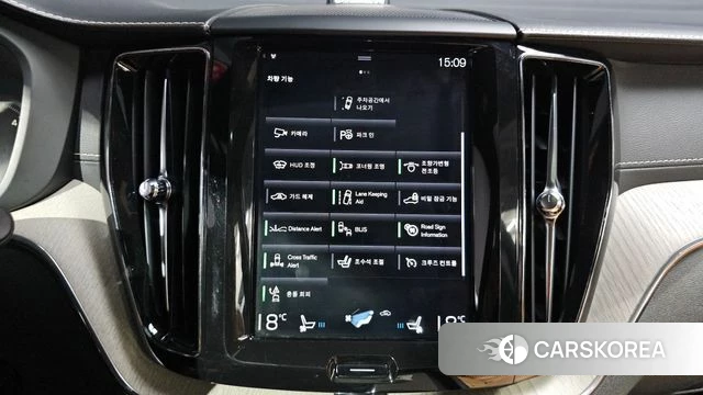 Volvo XC60 second Generation 2019 Белый из Кореи, фото 5