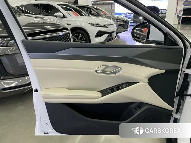 BYD Qin L EV 2025 Белый из Китая, фото 5