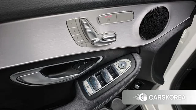 Mercedes-Benz C-Class W205 2018 Белый из Кореи, фото 5