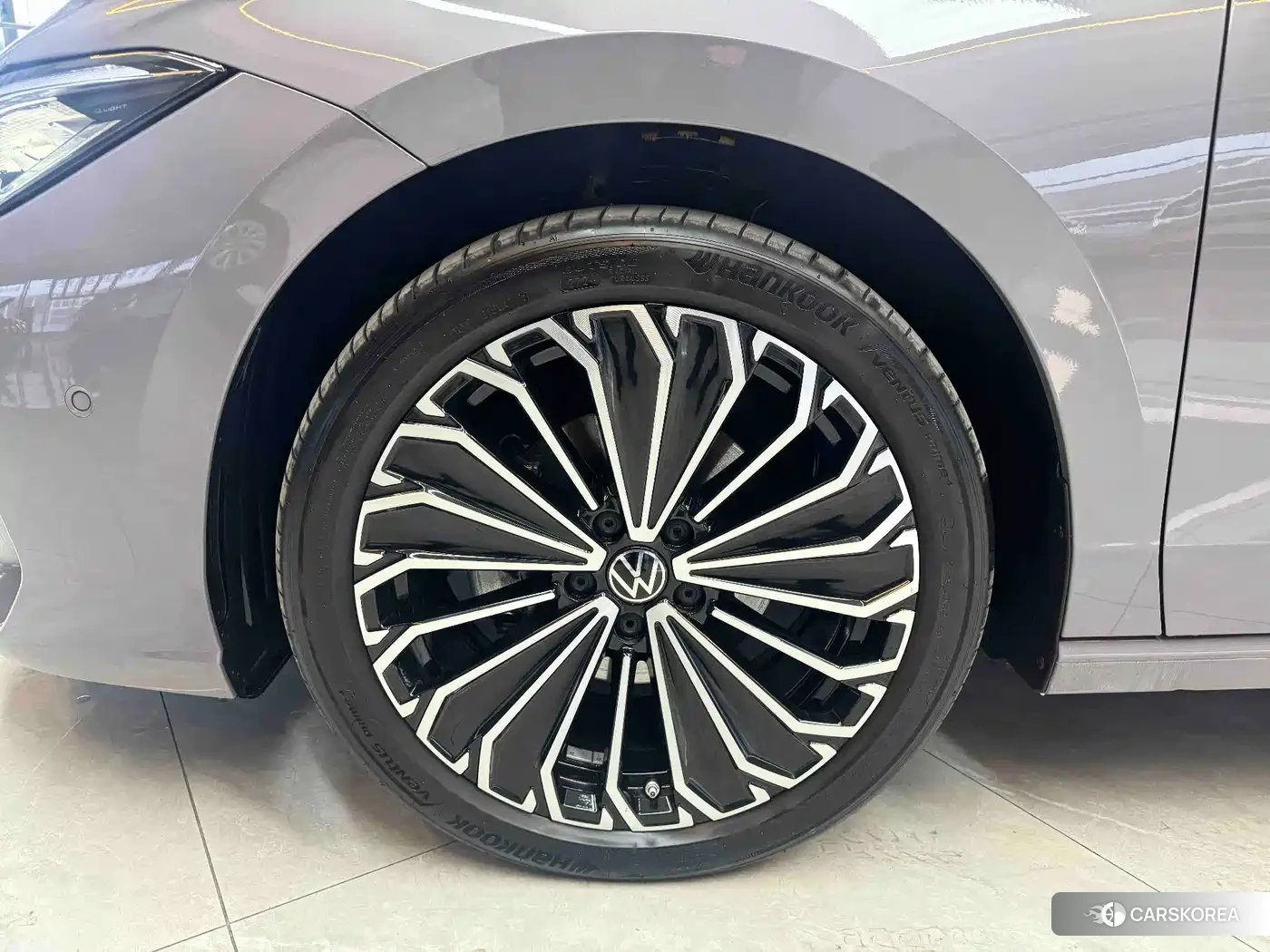 Volkswagen Passat 2024 Silver/gray из Китая, фото 5