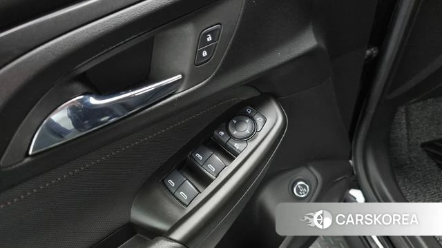 Chevrolet (GM Daewoo) Trailblazer 2022 Черный из Кореи, фото 5
