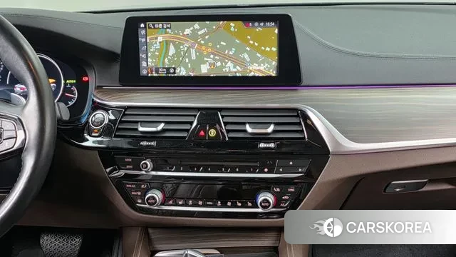 BMW 5 Series (G30) 2018 Черный из Кореи, фото 5