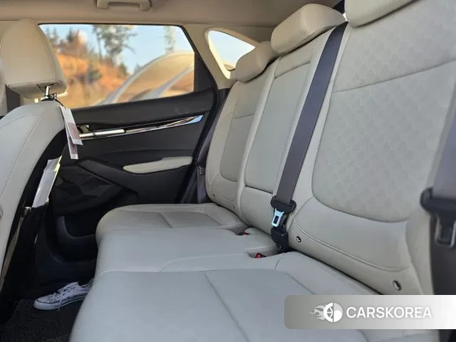 Kia Seltos 2022 Белый из Кореи, фото 5