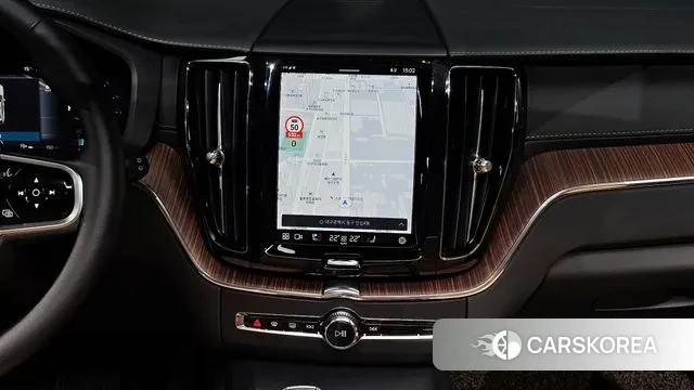 Volvo XC60 second Generation 2023 Белый из Кореи, фото 5