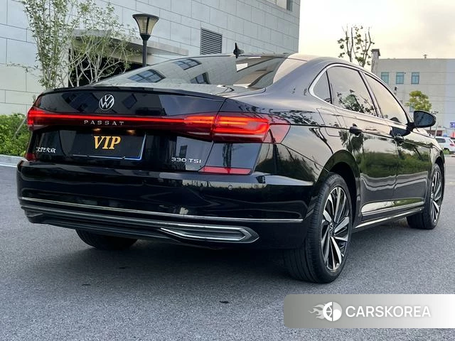 Volkswagen Passat 2022 Черный из Китая, фото 5