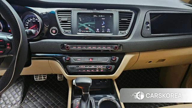 Kia The New Carnival 2019 Белый из Кореи, фото 5
