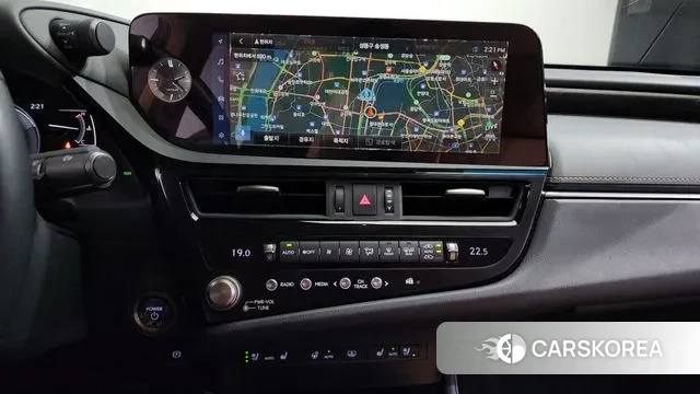 Lexus ES300h 7th generation 2023 Серый из Кореи, фото 5