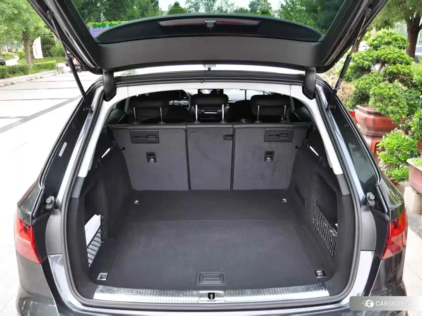Audi A4L 2023 Silver/gray из Китая, фото 5