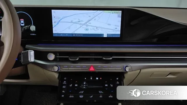 Hyundai Grandeur Hybrid (GN7) 2023 Серебристо-серый из Кореи, фото 5